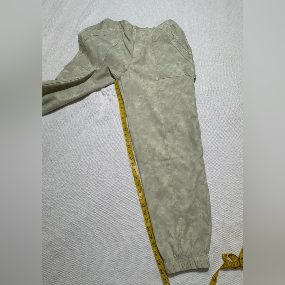 Fabletics Women Large Annie Dried Sage Tie Dye Texture Nylon Cargo Joggers - Picture 15 of 16